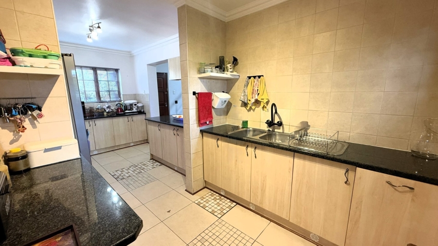 4 Bedroom Property for Sale in Langenhovenpark Free State